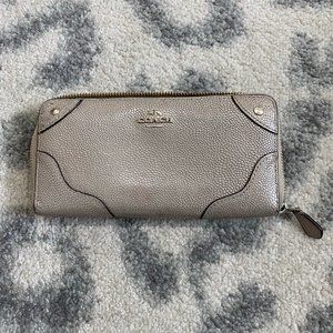 **SALE** Coach Mickie Accordion Wallet